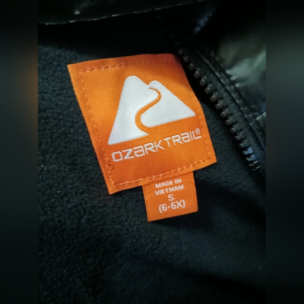 New Ozark Trail Black Girls 6X Puffer Cold Weather Coat Jacket - Picture 7 of 7